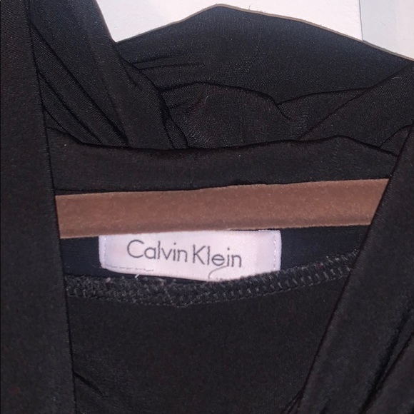Calvin Klein Scoop Neck Longsleeve - Picture 2 of 3